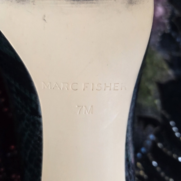 Marc Fisher Dark Green Snakeskin Heels - Picture 6 of 8